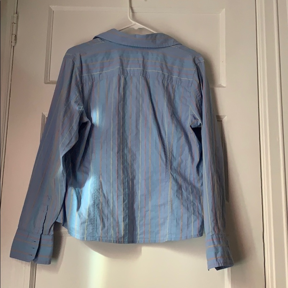 Button up - Picture 2 of 2